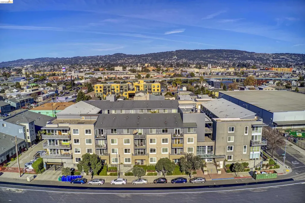 3090 Glascock Street Oakland CA 94601