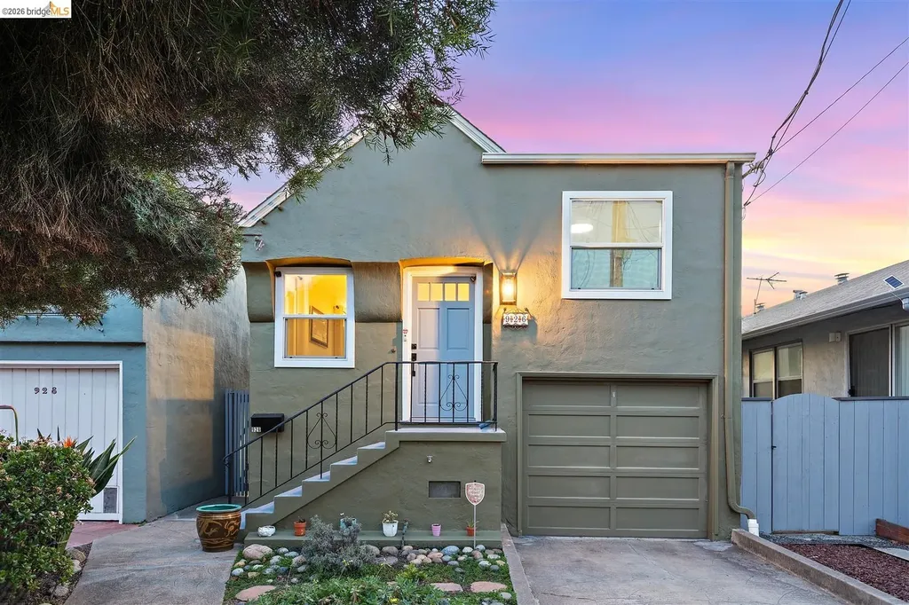 Albany CA, 926 Pierce Street