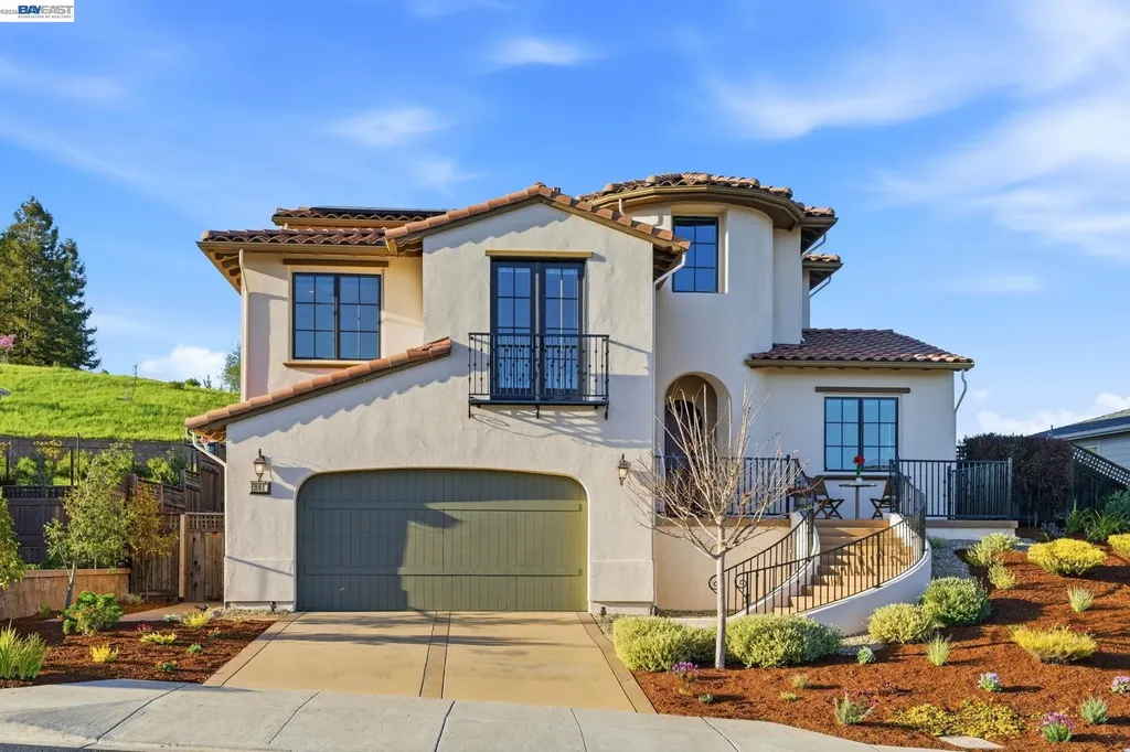 201 Willowbrook Lane Moraga CA 94556