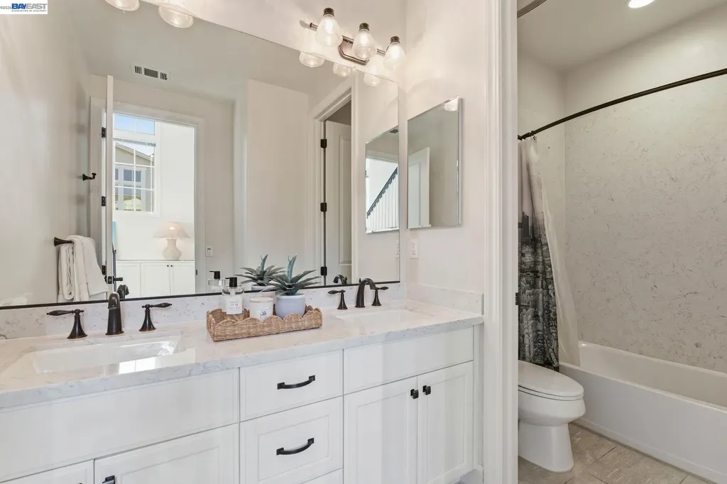 201 Willowbrook Lane Moraga CA 94556