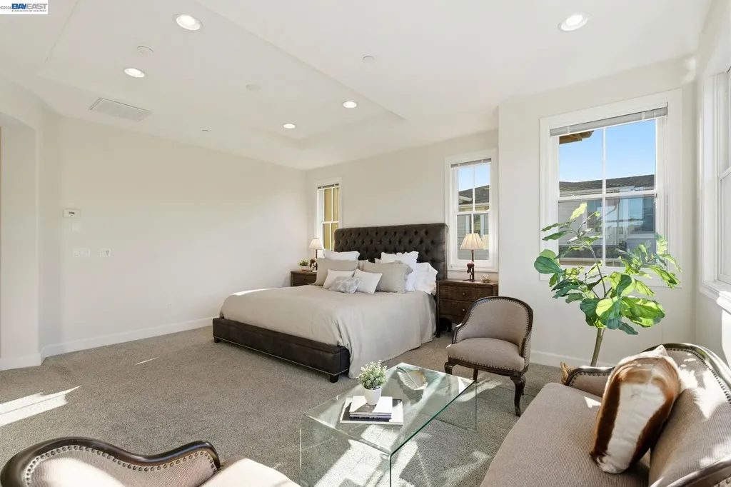 201 Willowbrook Lane Moraga CA 94556