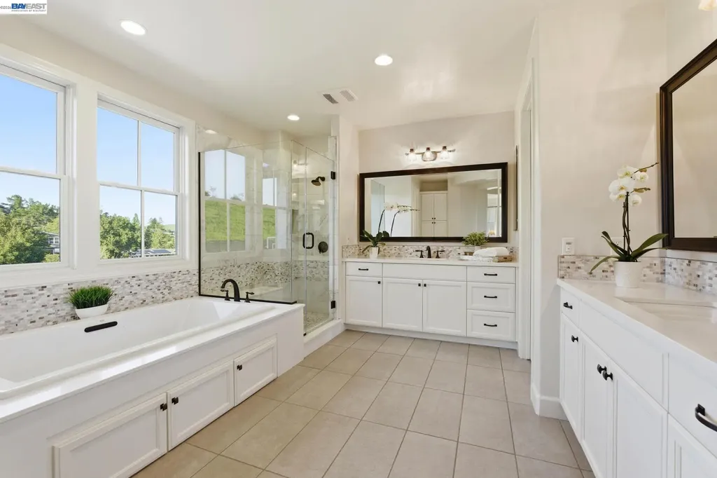 201 Willowbrook Lane Moraga CA 94556