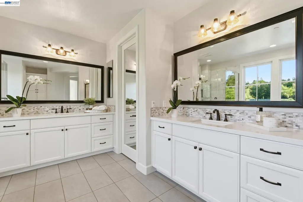 201 Willowbrook Lane Moraga CA 94556