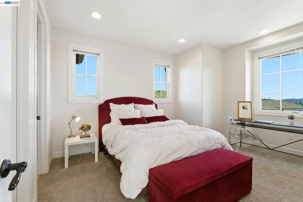 201 Willowbrook Lane Moraga CA 94556