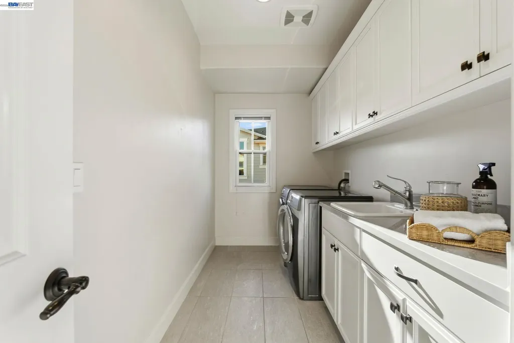 201 Willowbrook Lane Moraga CA 94556