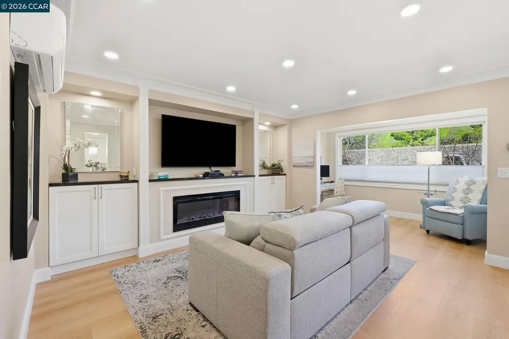 3410 Tice Creek Drive Walnut Creek CA 94595