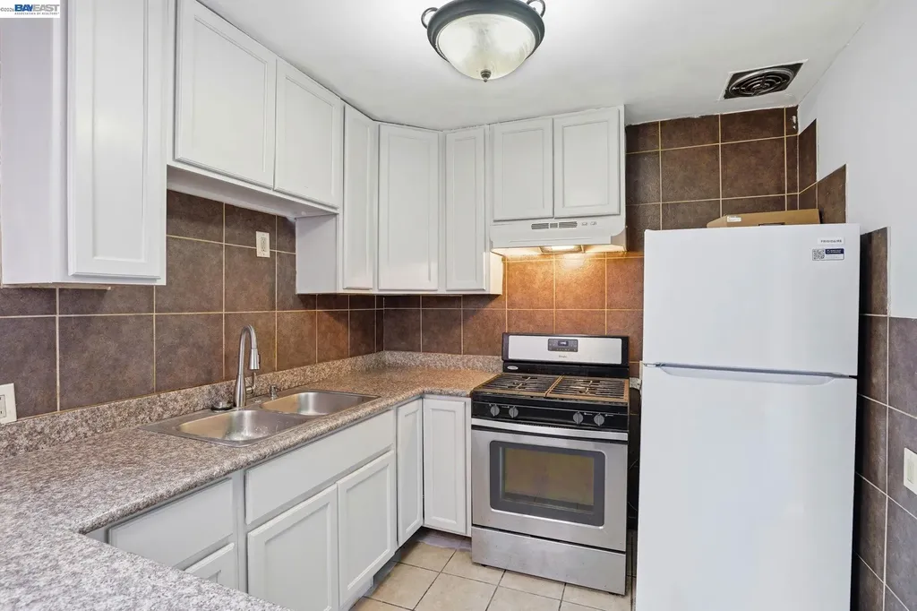 2740 73rd Avenue Oakland CA 94605