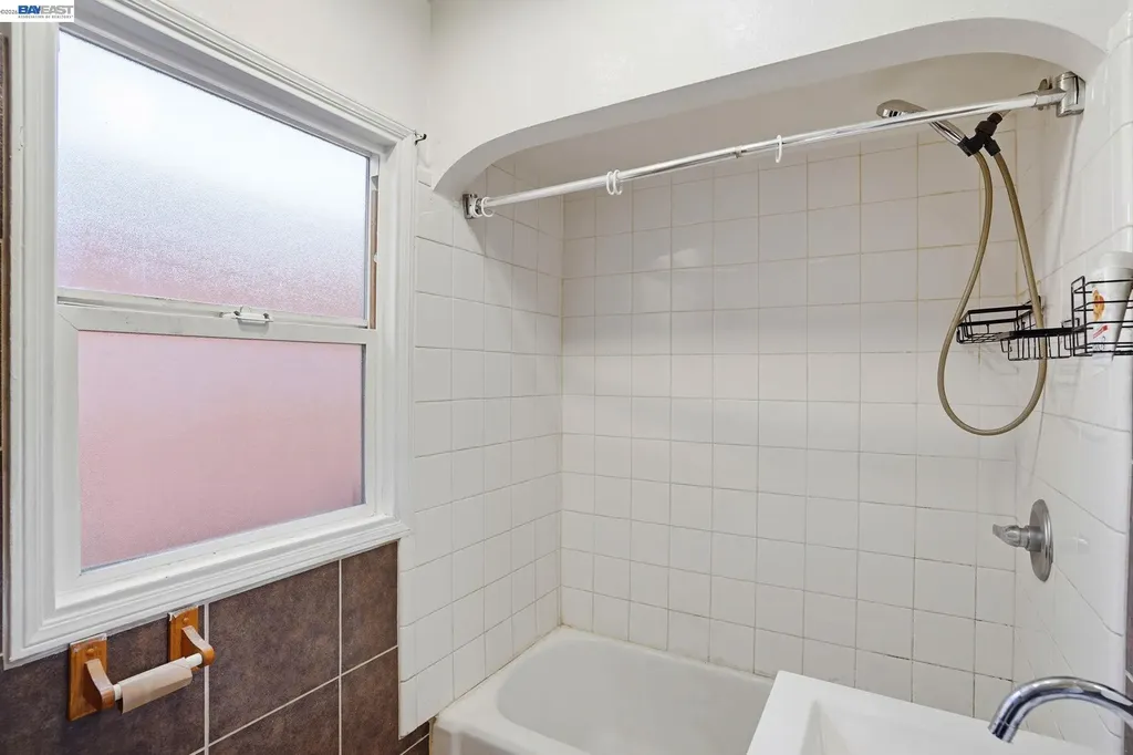 2740 73rd Avenue Oakland CA 94605