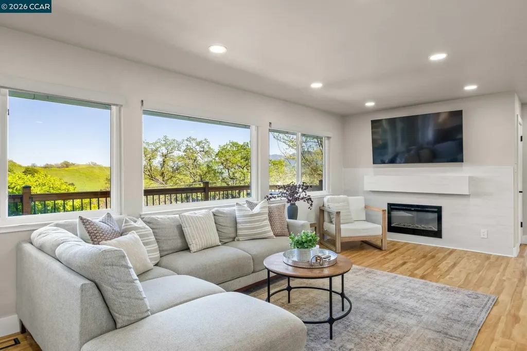 100 Hillcroft Way Walnut Creek CA 94597