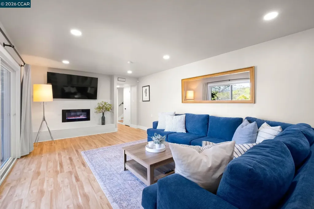 100 Hillcroft Way Walnut Creek CA 94597