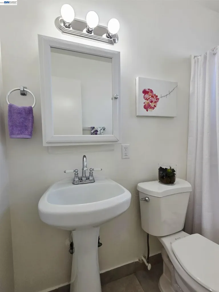 1552 Orchard Avenue San Leandro CA 94577