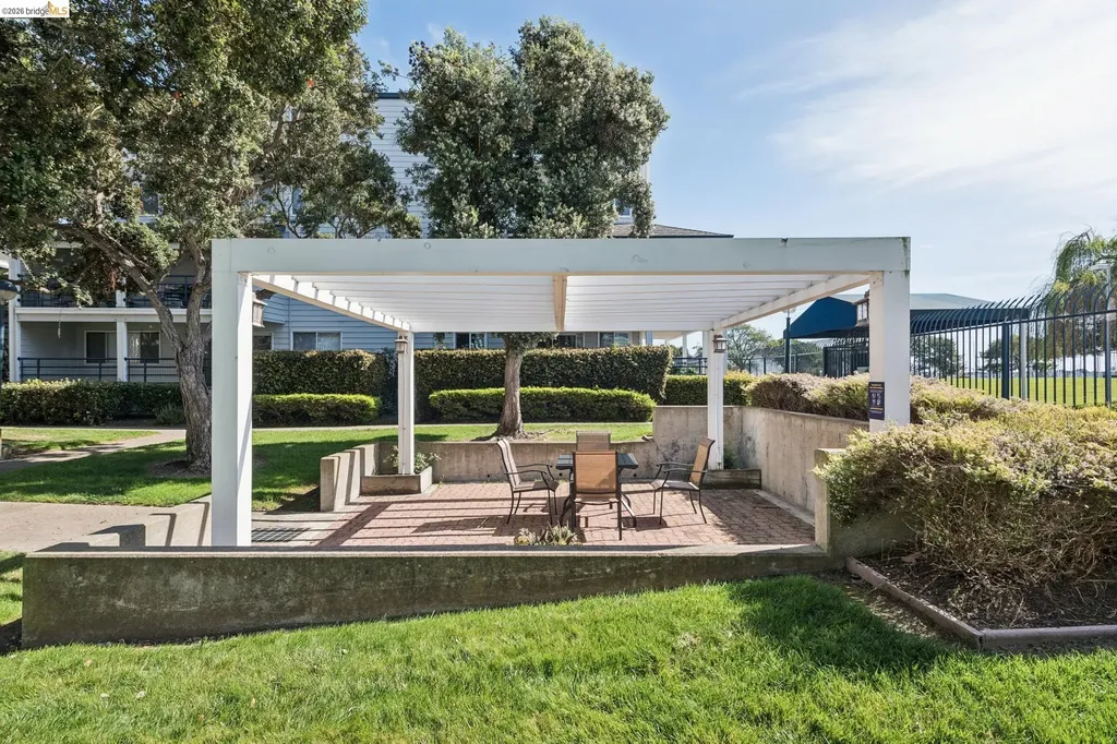 1203 Melville Square Richmond CA 94804