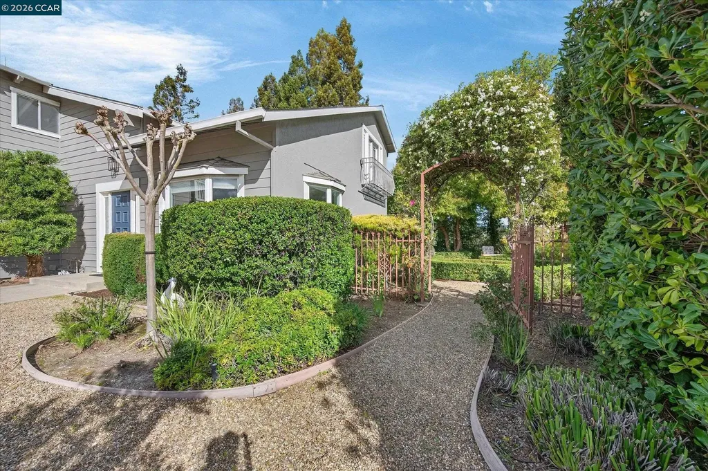 218 Mountaire Circle Clayton CA 94517