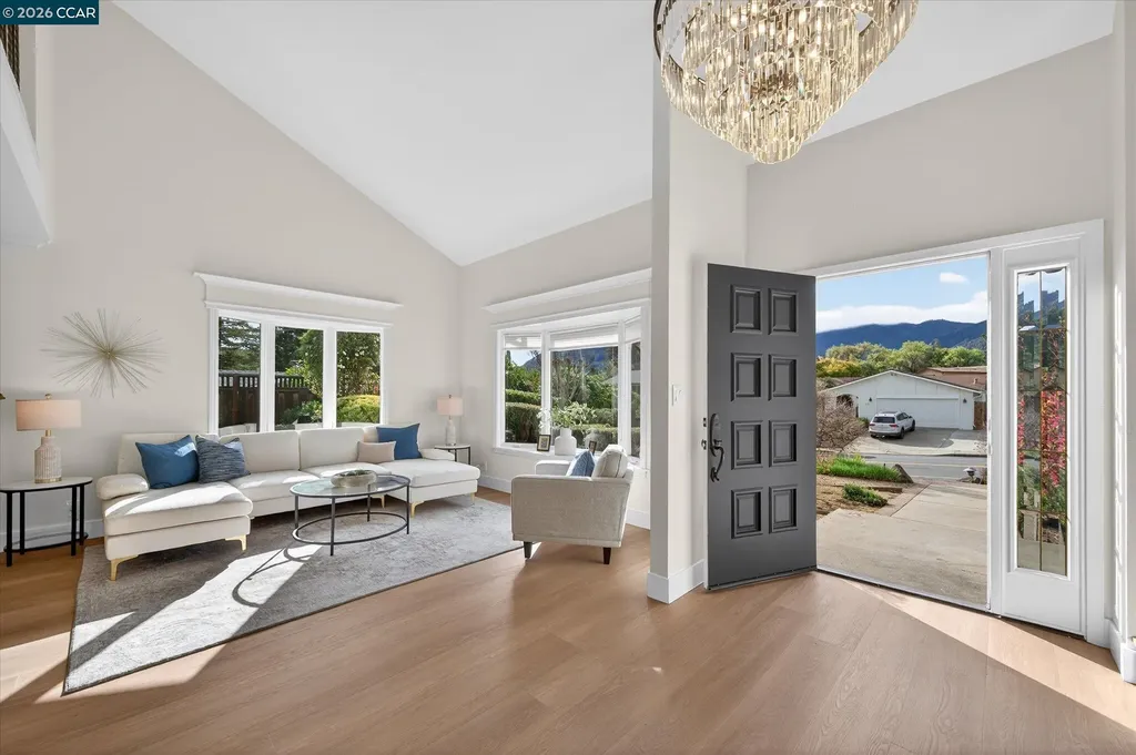 218 Mountaire Circle Clayton CA 94517