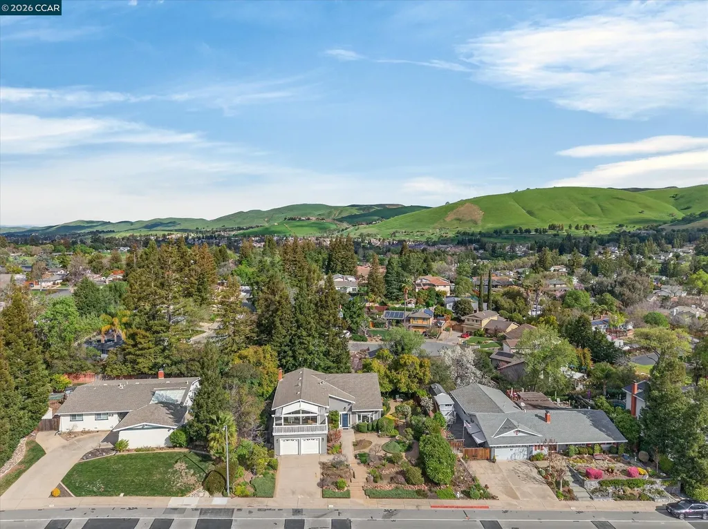218 Mountaire Circle Clayton CA 94517