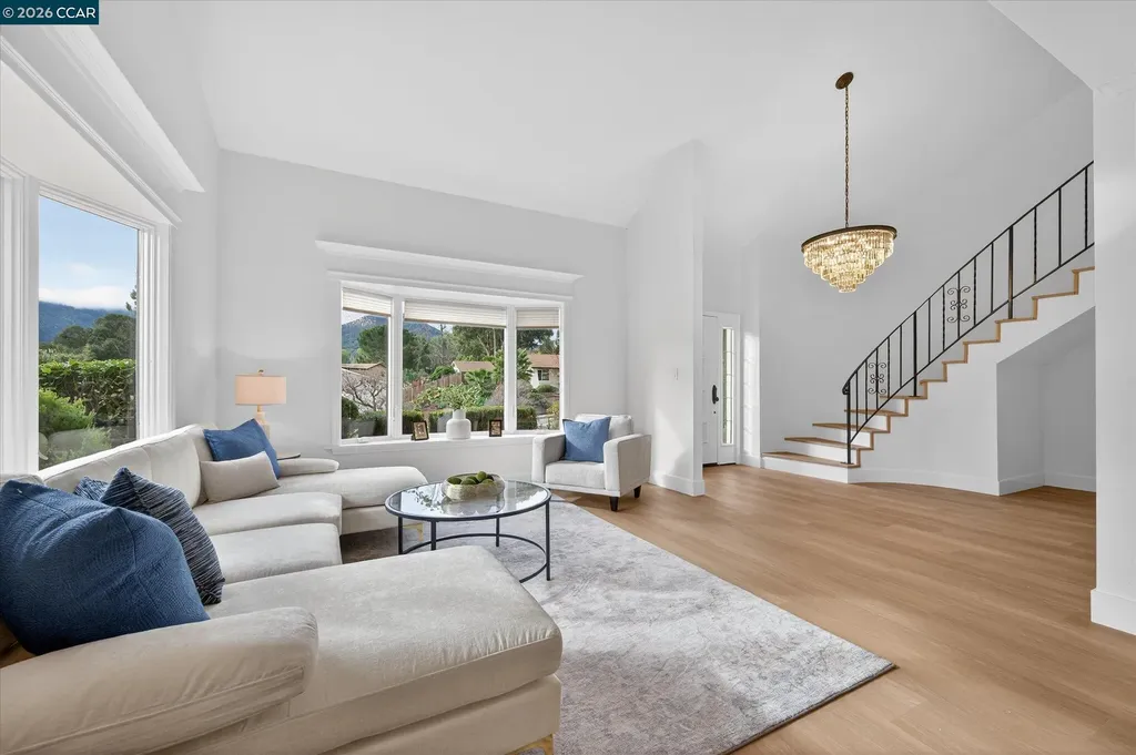 218 Mountaire Circle Clayton CA 94517