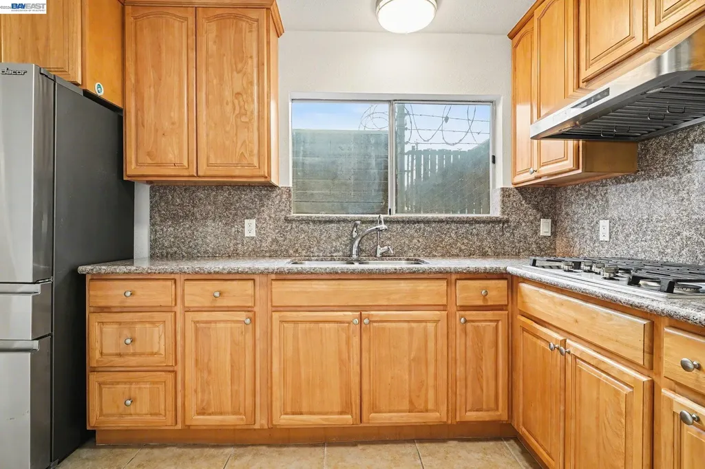 1838 40th Oakland CA 94601