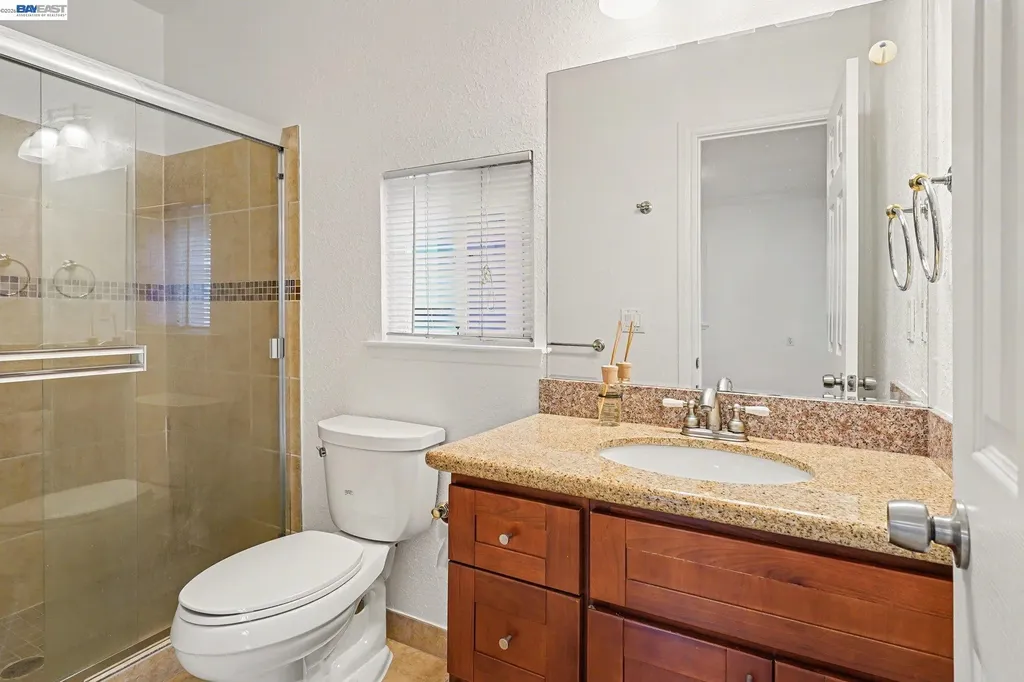 1838 40th Oakland CA 94601