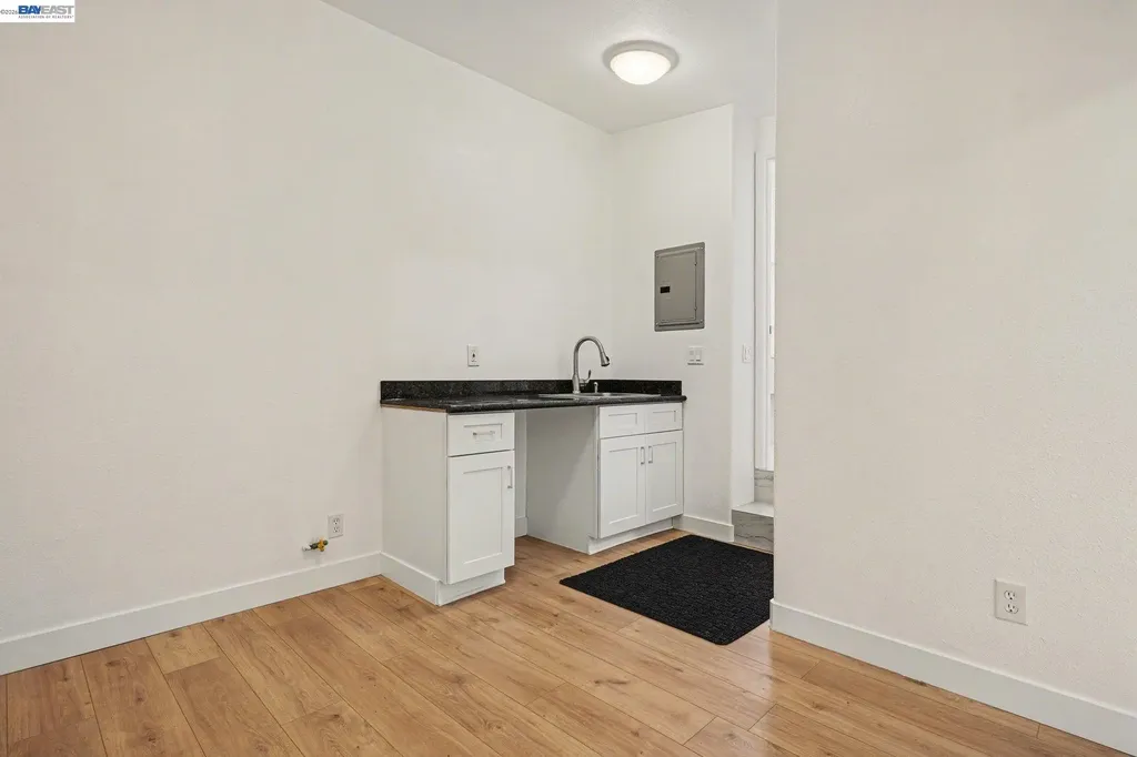 1838 40th Oakland CA 94601