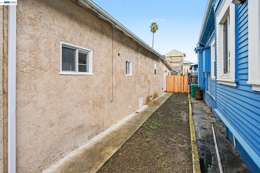 1838 40th Oakland CA 94601