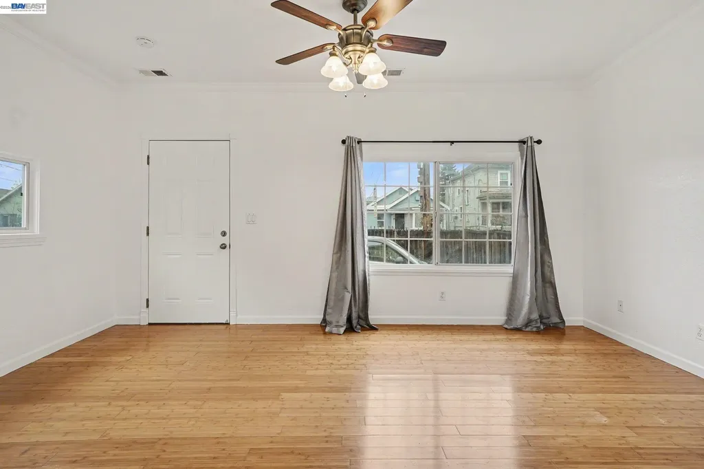1838 40th Oakland CA 94601