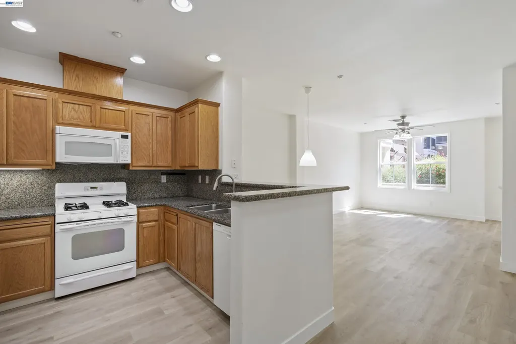 3290 Maguire Way Dublin CA 94568