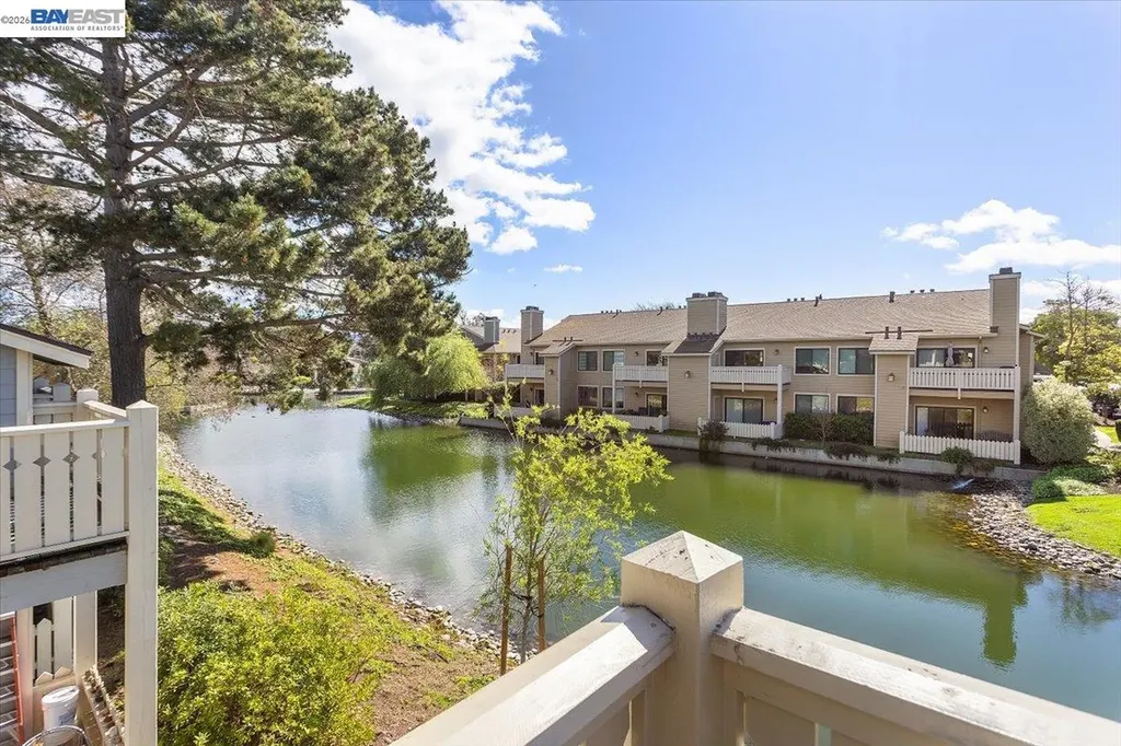 130 Lakeshore Court Richmond CA 94804