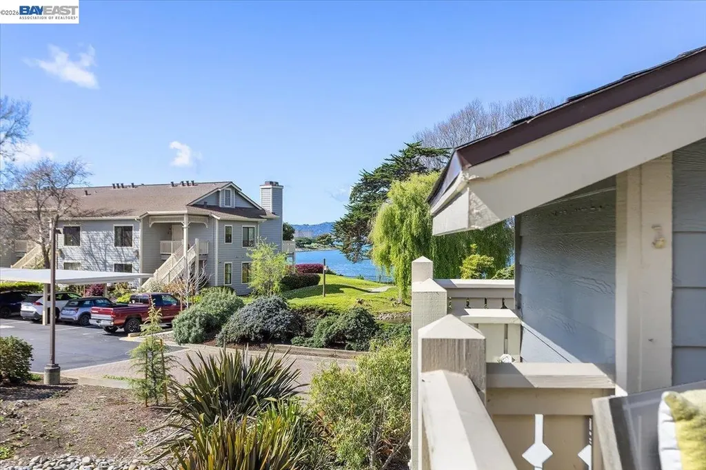 130 Lakeshore Court Richmond CA 94804