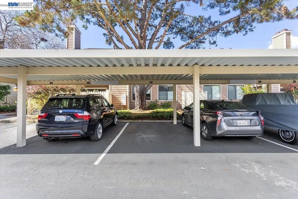 130 Lakeshore Court Richmond CA 94804