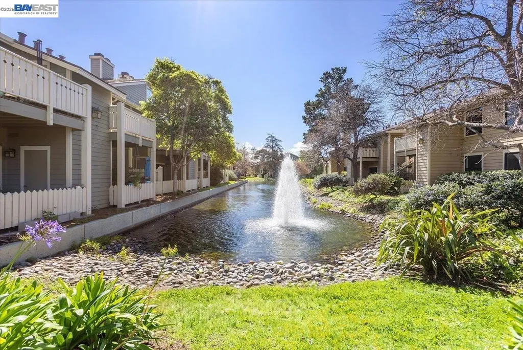 130 Lakeshore Court Richmond CA 94804