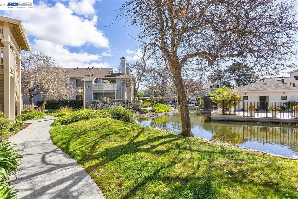 130 Lakeshore Court Richmond CA 94804