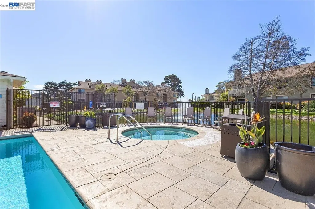 130 Lakeshore Court Richmond CA 94804