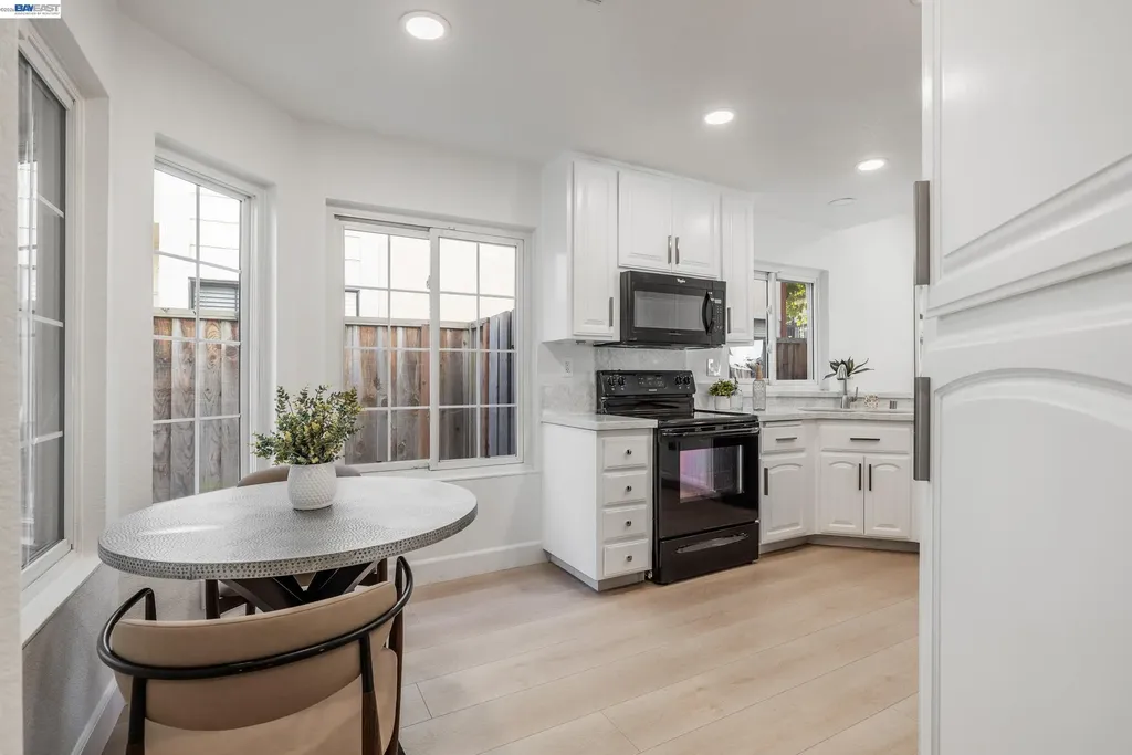 4900 Creekwood Drive Fremont CA 94555