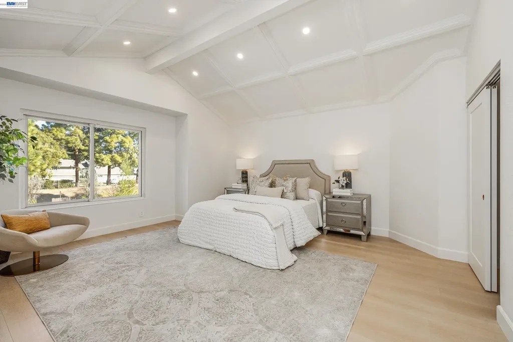 4900 Creekwood Drive Fremont CA 94555