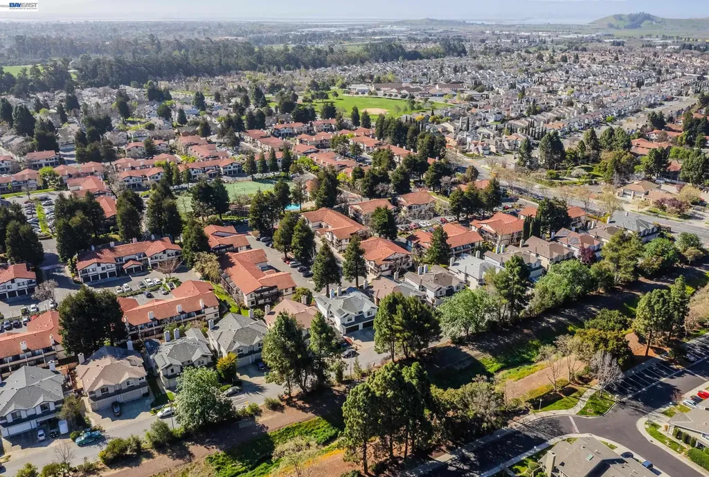 4900 Creekwood Drive Fremont CA 94555