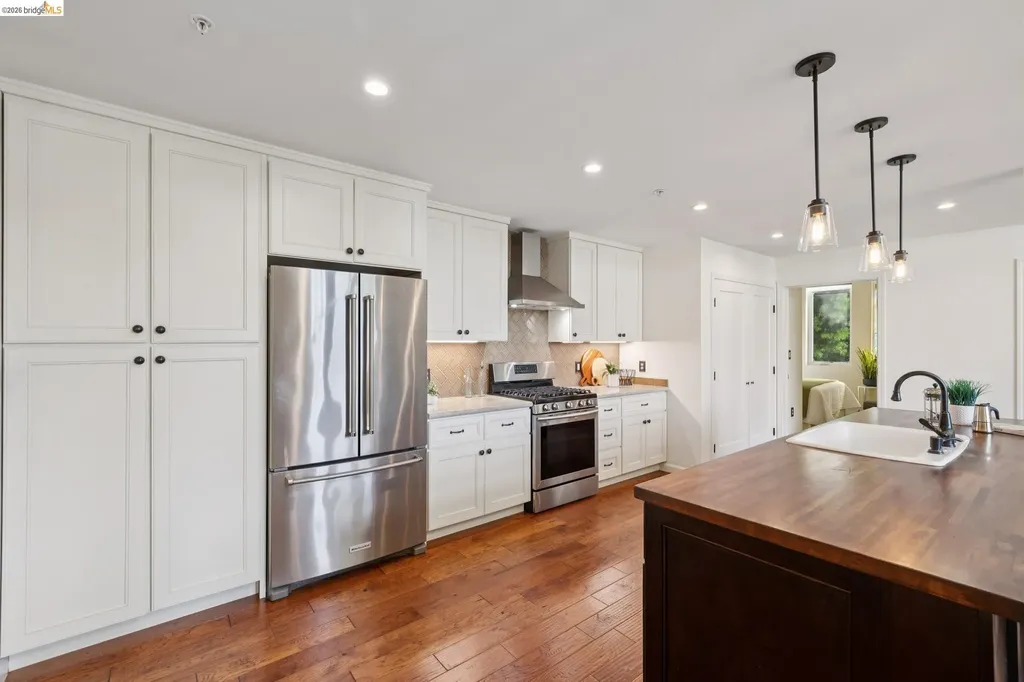 6300 Shattuck Avenue Oakland CA 94609
