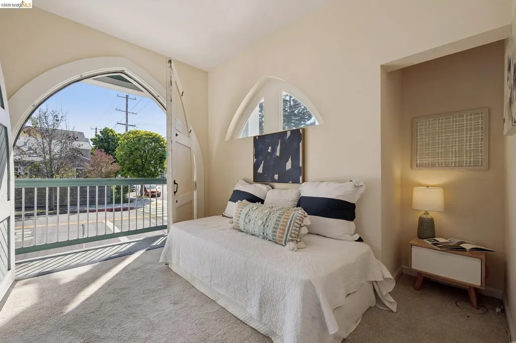 6300 Shattuck Avenue Oakland CA 94609