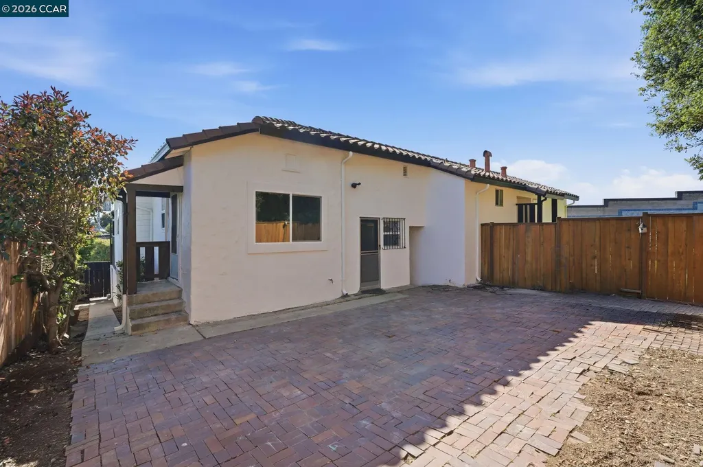 1532 Mariposa Street Richmond CA 94804