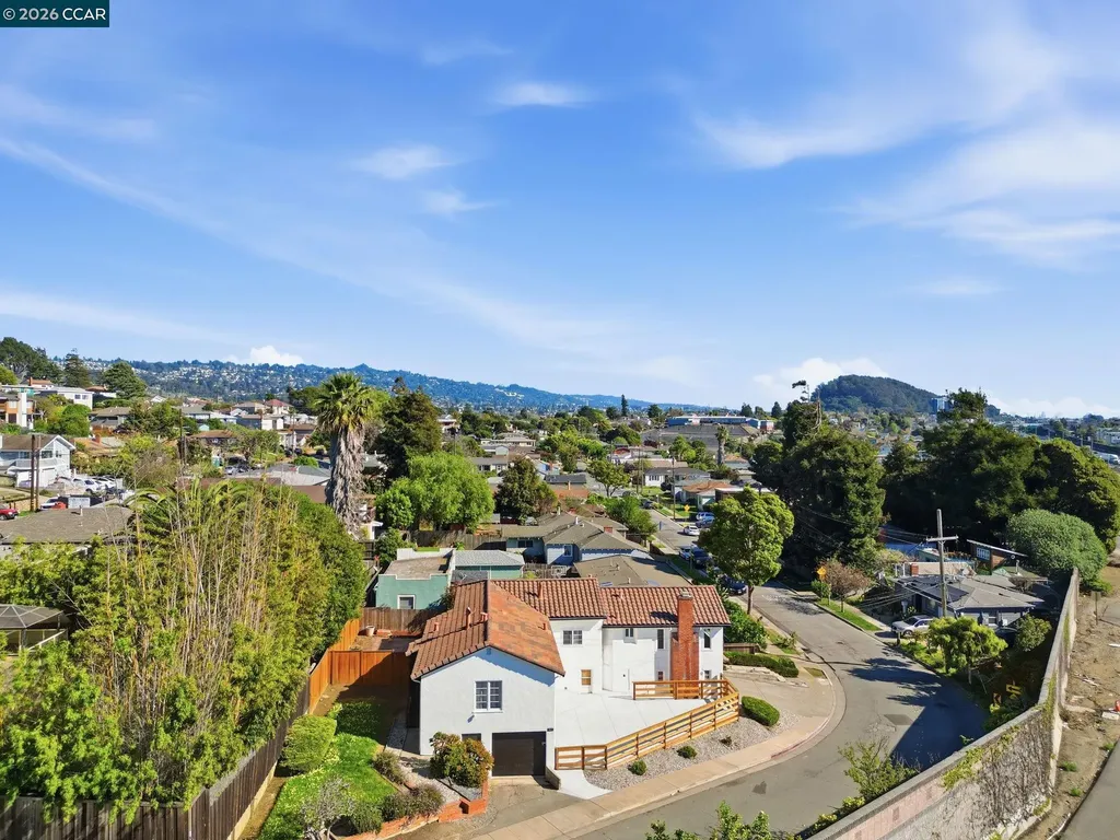 1532 Mariposa Street Richmond CA 94804