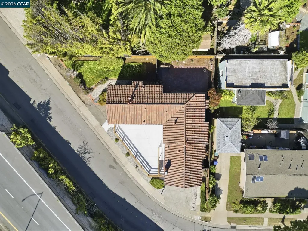 1532 Mariposa Street Richmond CA 94804