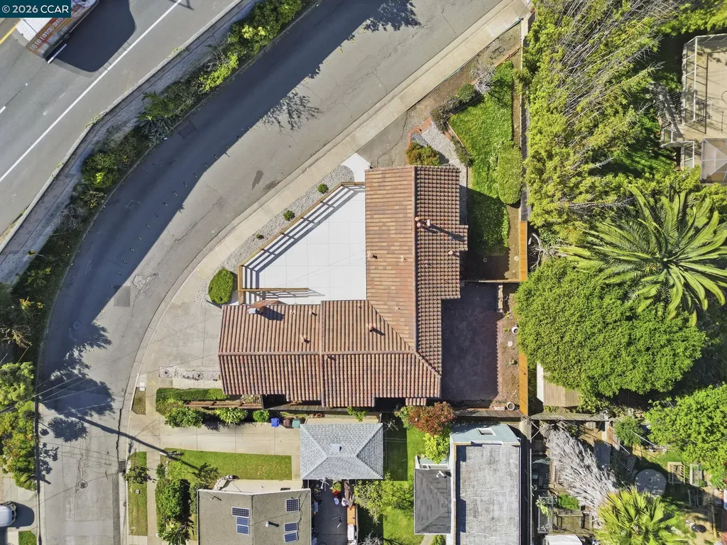 1532 Mariposa Street Richmond CA 94804
