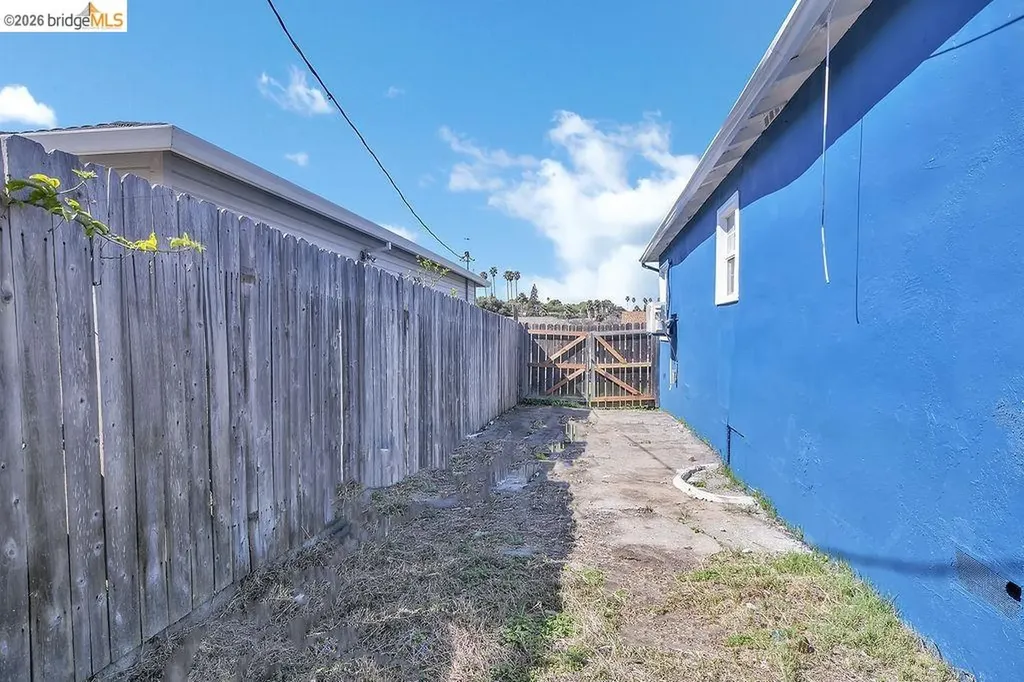 1012 Pine Street Vallejo CA 94590