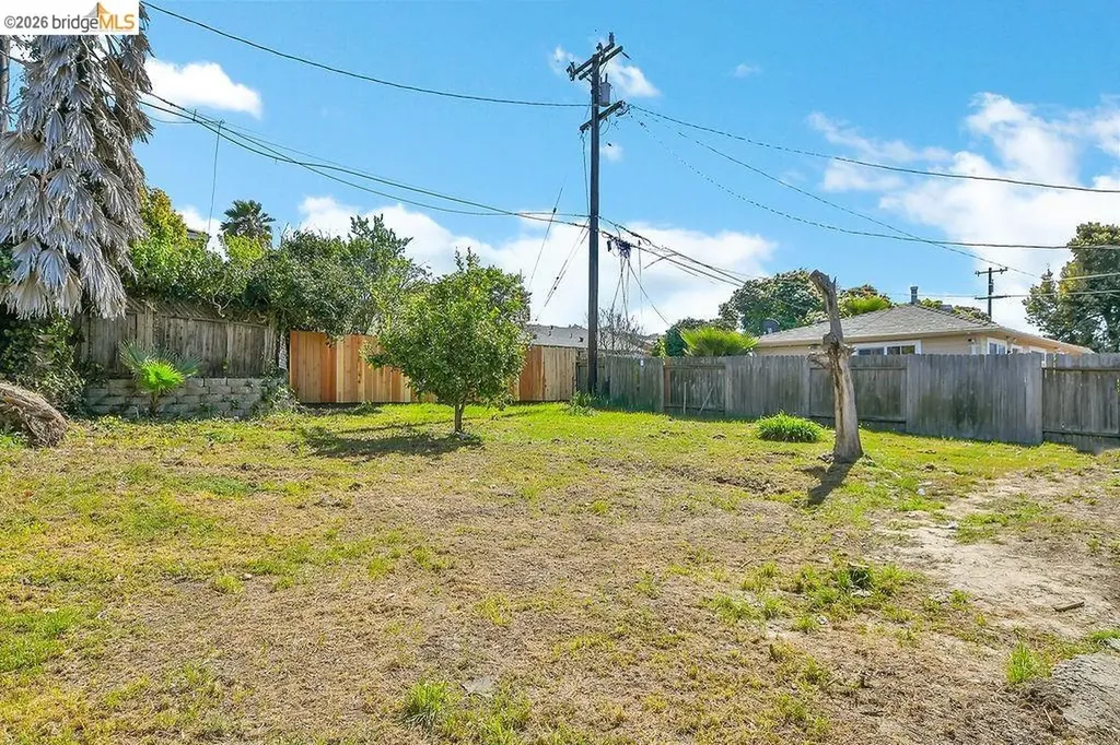 1012 Pine Street Vallejo CA 94590