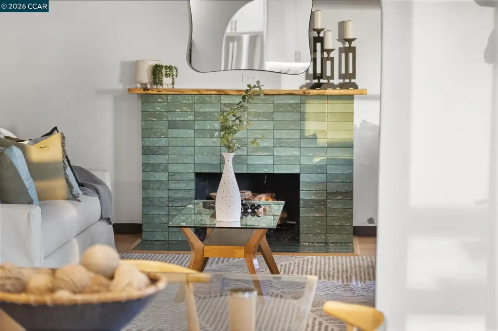 1160 Miller Berkeley CA 94708