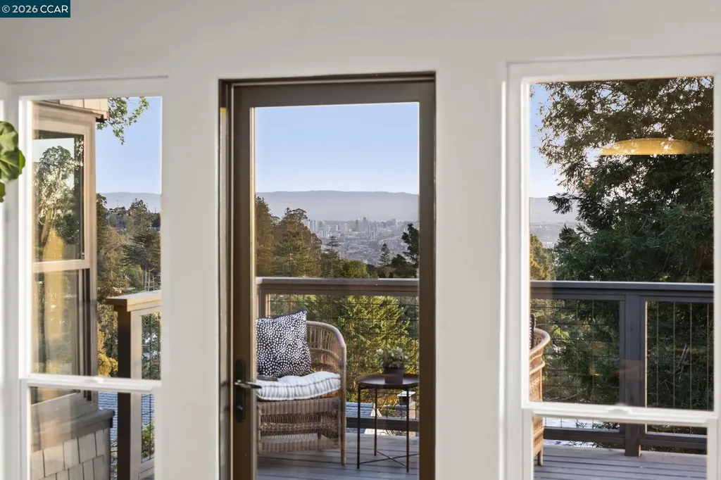 1160 Miller Berkeley CA 94708