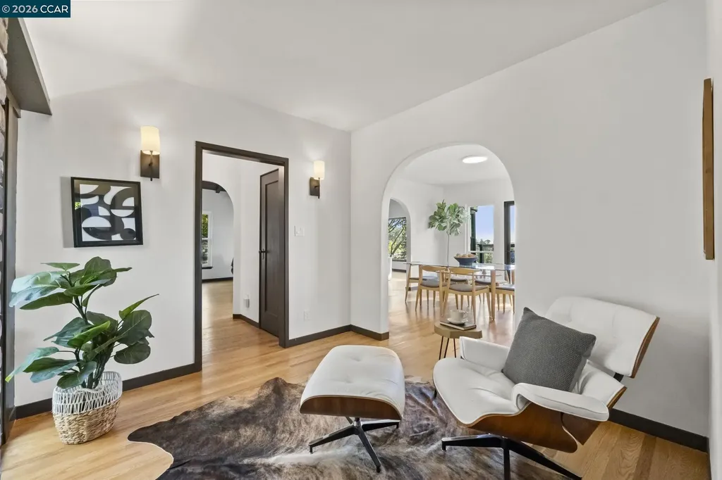 1160 Miller Berkeley CA 94708