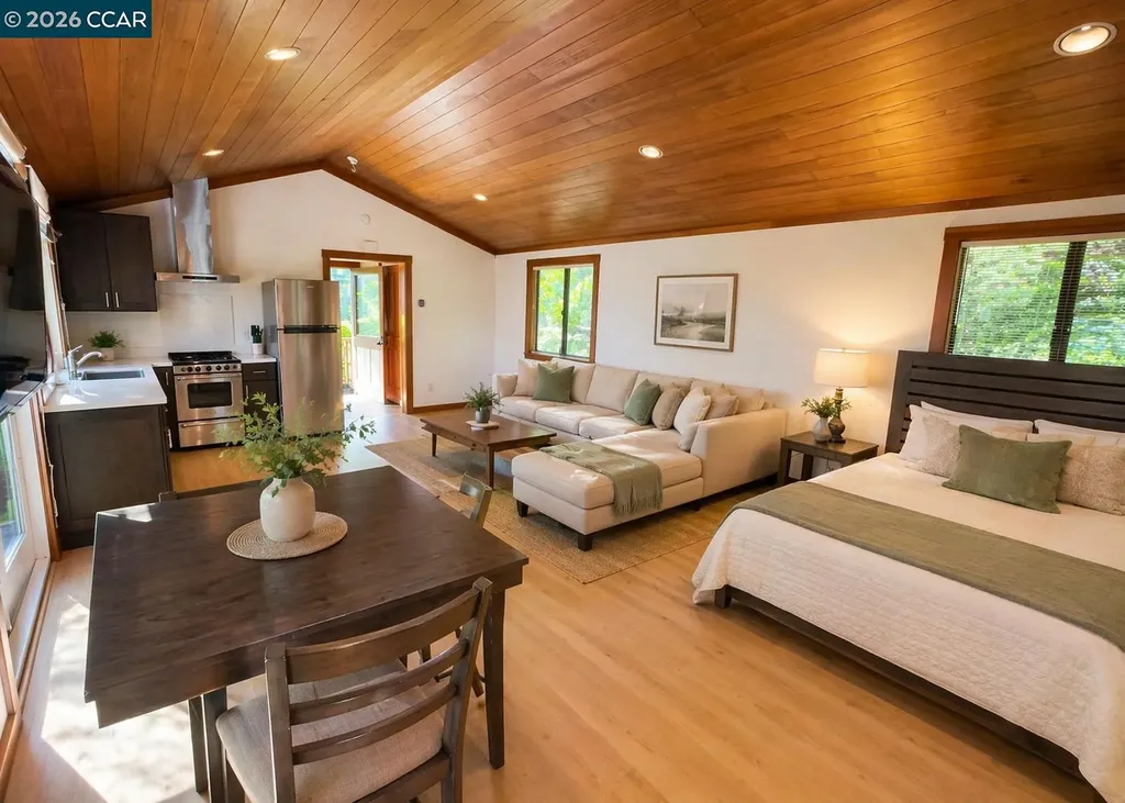 1160 Miller Berkeley CA 94708