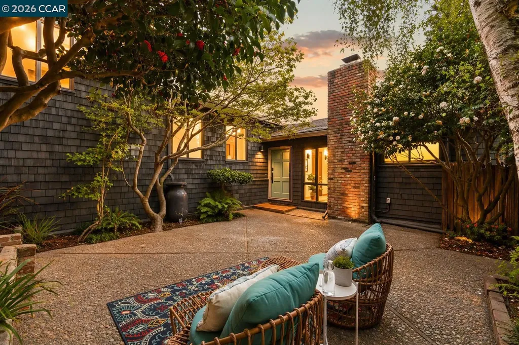 1160 Miller Berkeley CA 94708