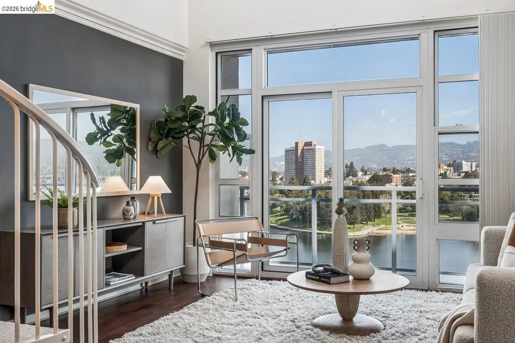 1 Lakeside Drive Oakland CA 94612