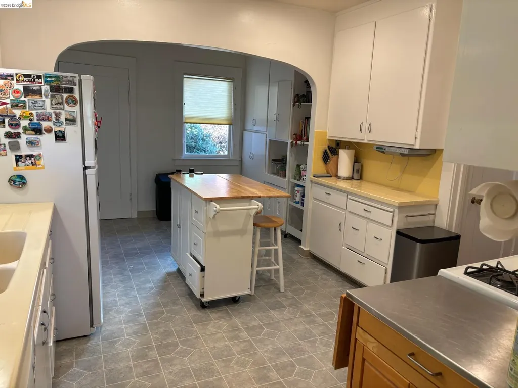 1024 Elsinore Avenue Oakland CA 94602